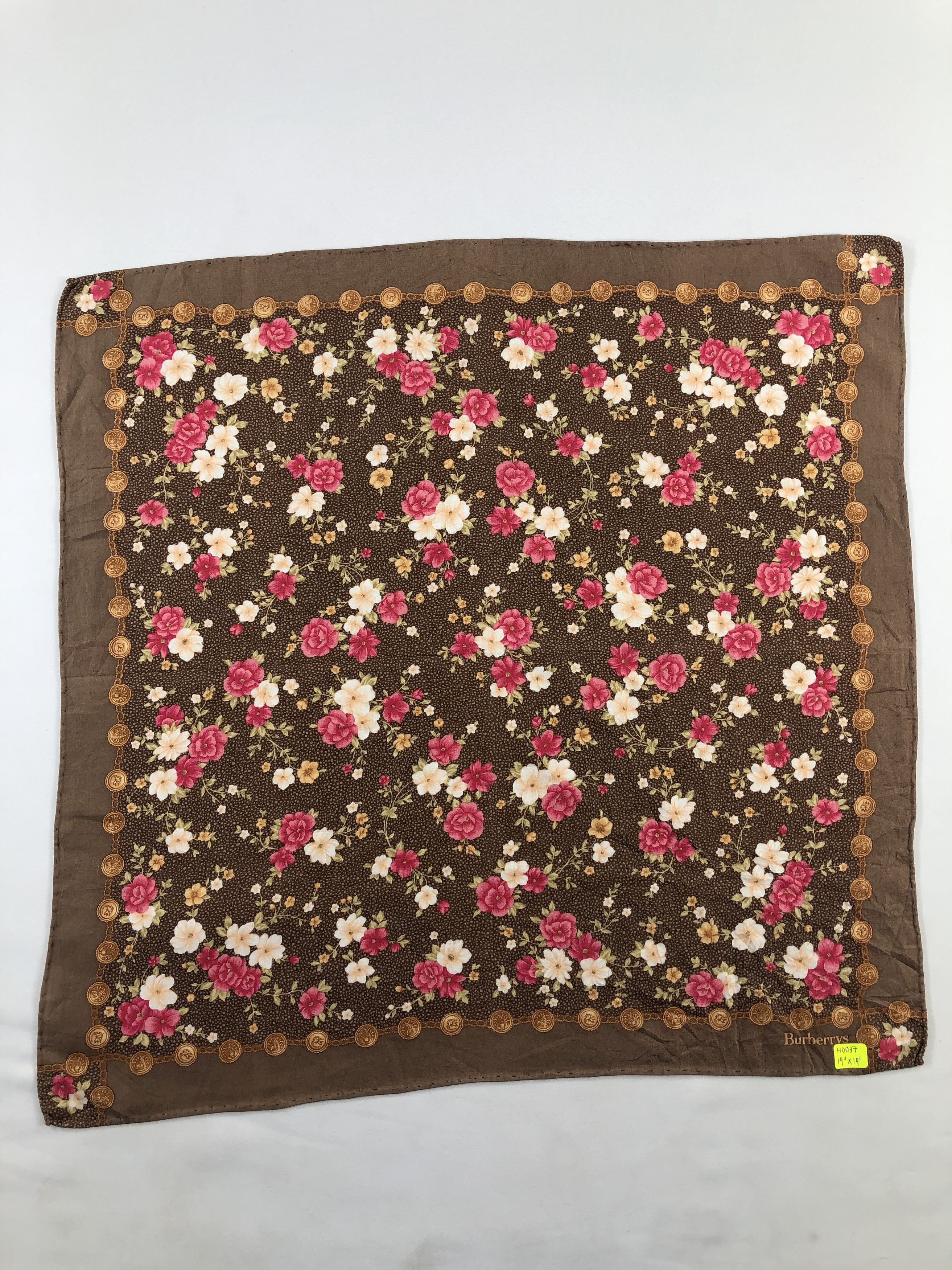 Burberry Burberrys Handkerchief / Bandana / Neckerchief Size ONE SIZE - 2 Thumbnail