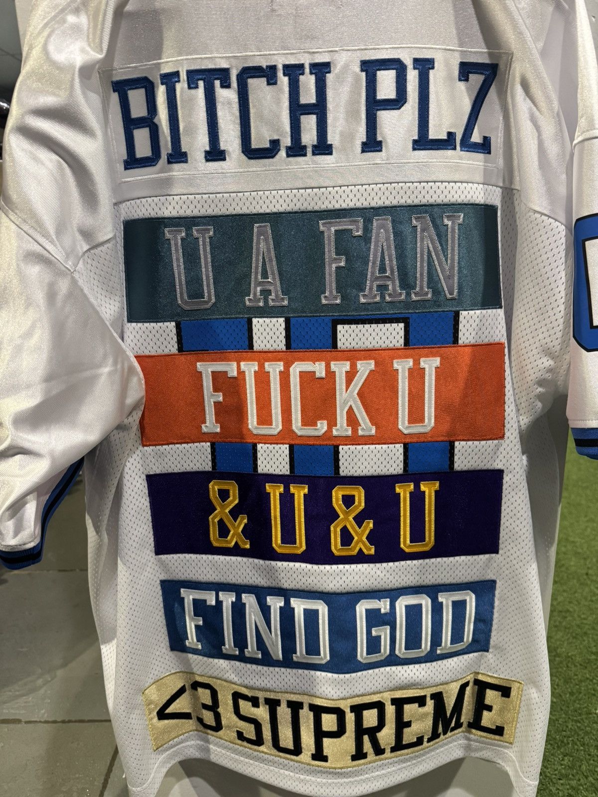 Supreme Supreme Find God Jersey White Size US XXL / EU 58 / 5 - 5 Thumbnail