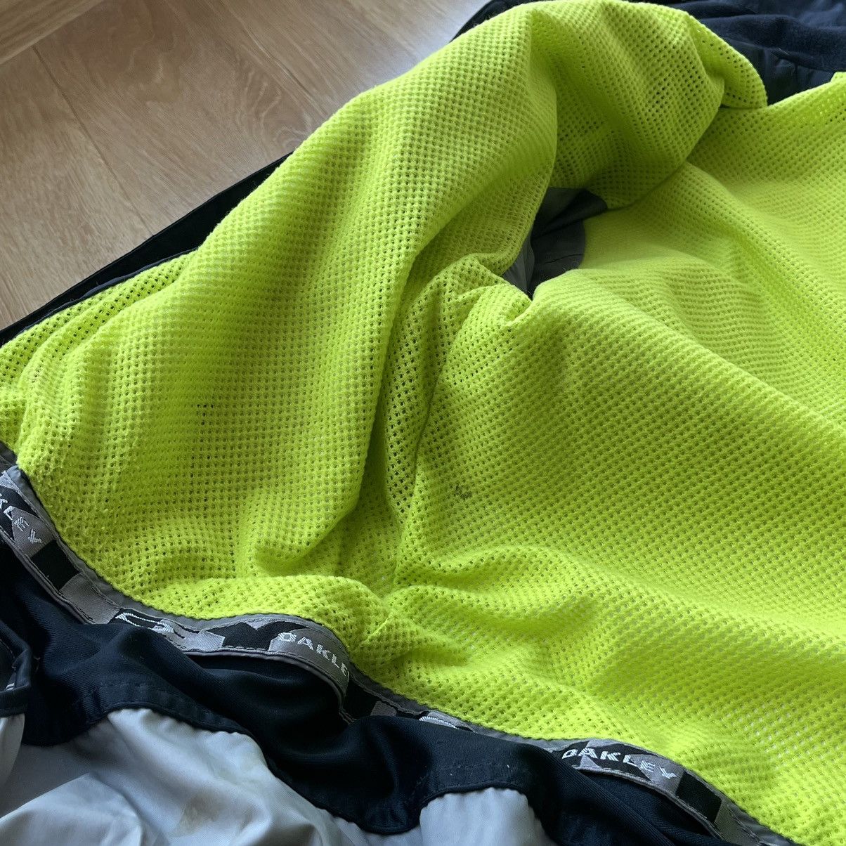 Oakley 00s Oakley Road Fuel 3 Ski Hooded Jacket Cyber Outdoor Tech Size US M / EU 48-50 / 2 - 20 Thumbnail