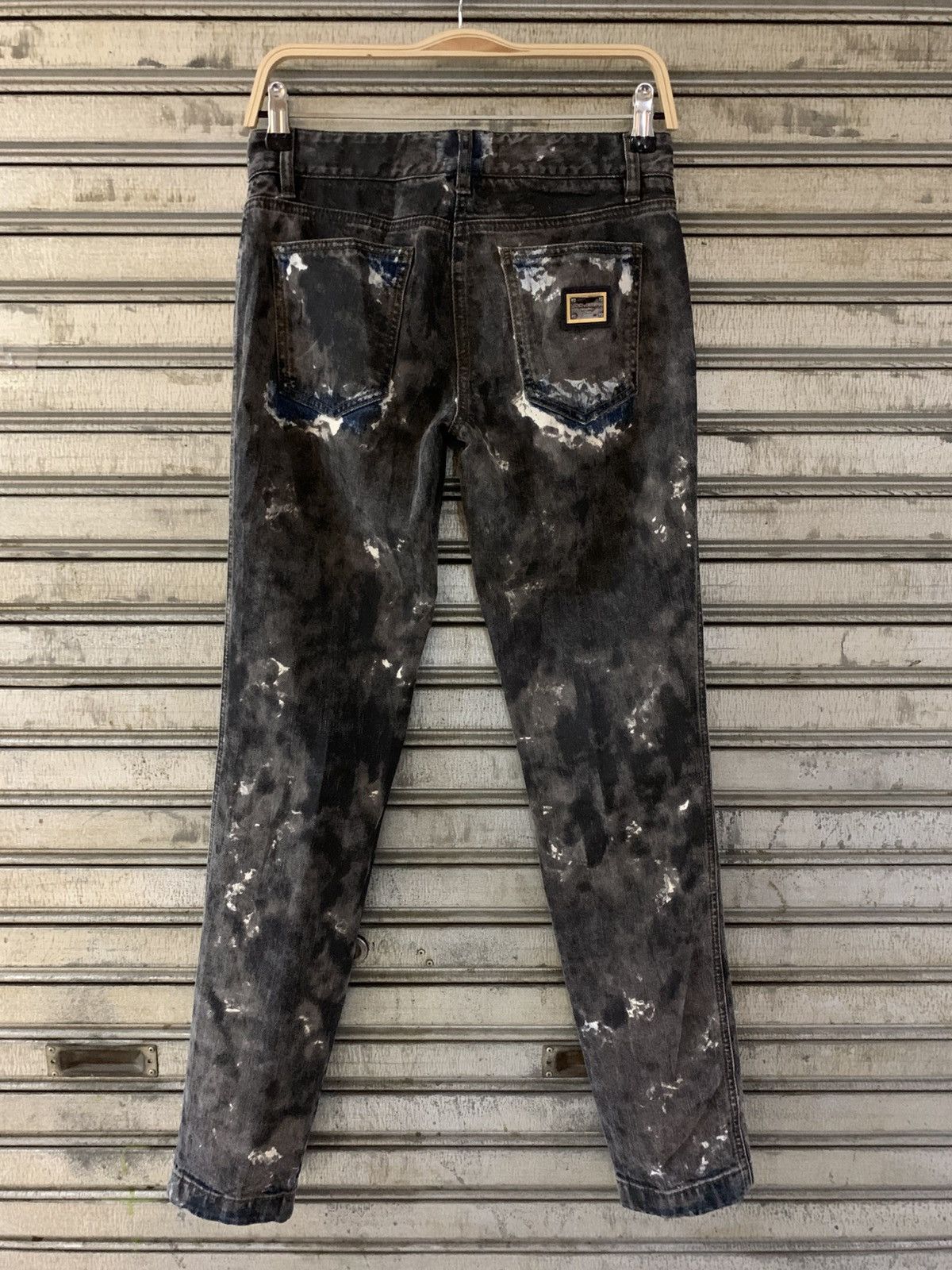 Dolce & Gabbana Dolce & gabbana denim bleach wash jeans Size 26" / US 2 / IT 38 - 2 Thumbnail