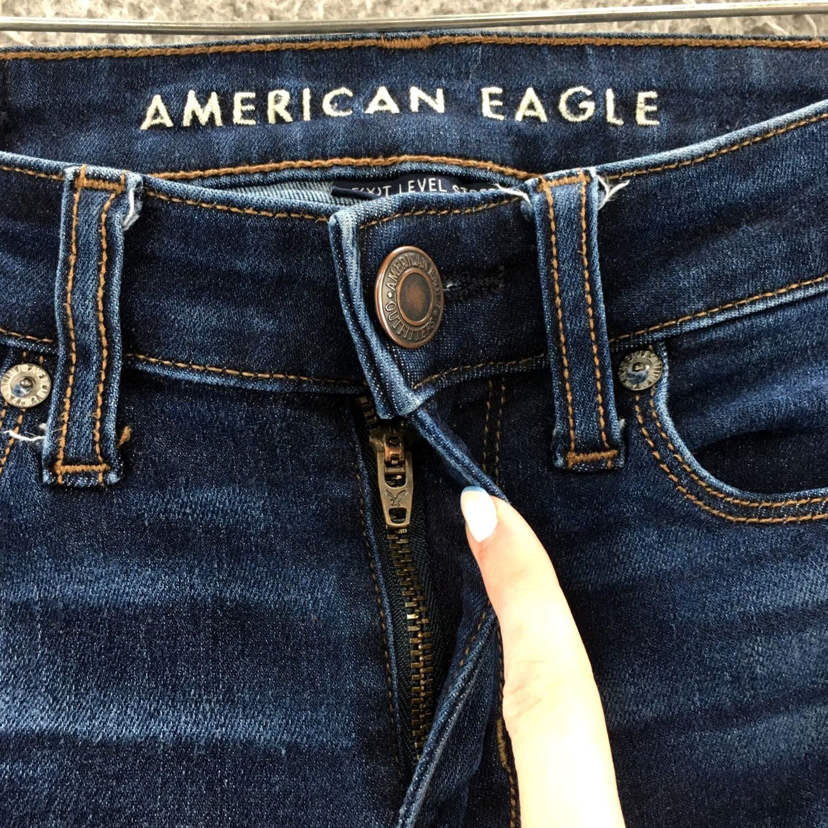 American Eagle Outfitters American Eagle Outfitters Skinny Jeans Womens 00R Blue Dark Wash Denim Zip Jeans Womens Blues Skinny 00R Regular Mens? Size 24" / US 00 / IT 34 - 3 Thumbnail