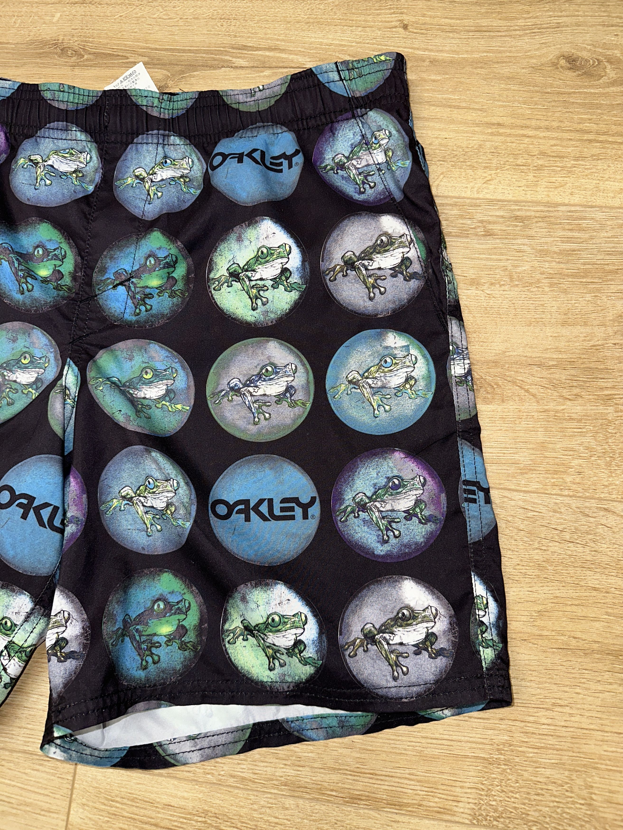 Oakley Oakley Frog Print Swim Shorts Polyester Size 30 Beach Swim Size US 32 / EU 48 - 5 Thumbnail