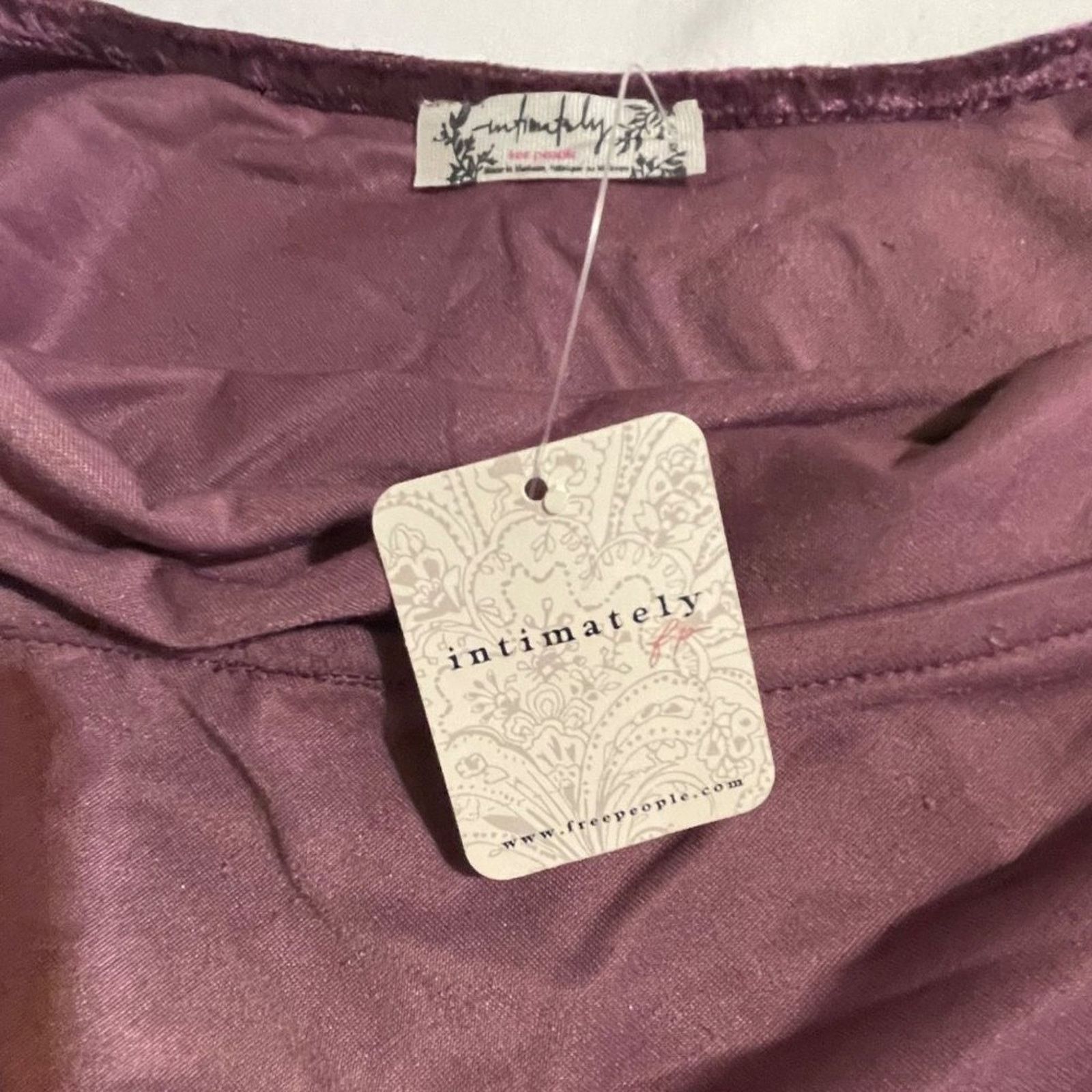 Free People Free People Intimates All Night Velvet Camisole Fig Jam XS Size XS / US 0-2 / IT 36-38 - 13 Thumbnail