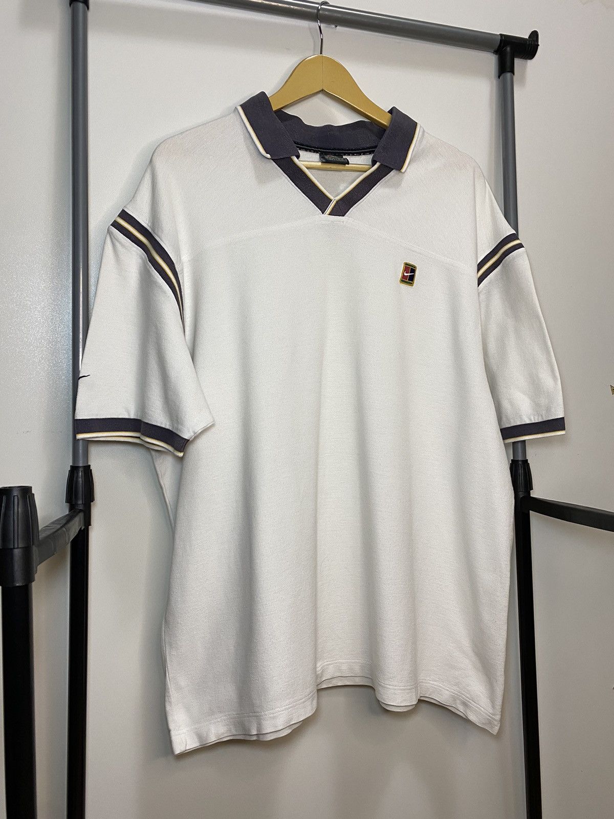 Nike Vintage Nike Court Swoosh Polo Size US L / EU 52-54 / 3 - 2 Thumbnail