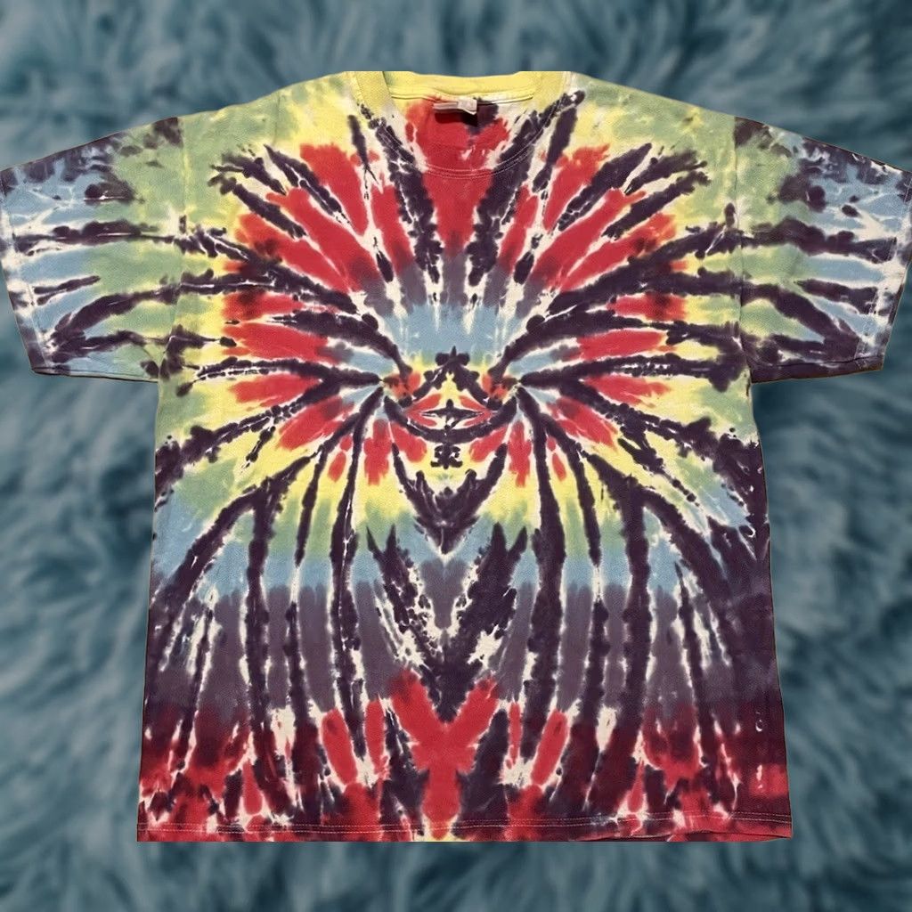 Vintage VINTAGE Protect Our Planet Tie Dye Shirt M Red Beach Surf 90s Y2K Mens Graphic Tee Size US M / EU 48-50 / 2 - 1 Thumbnail