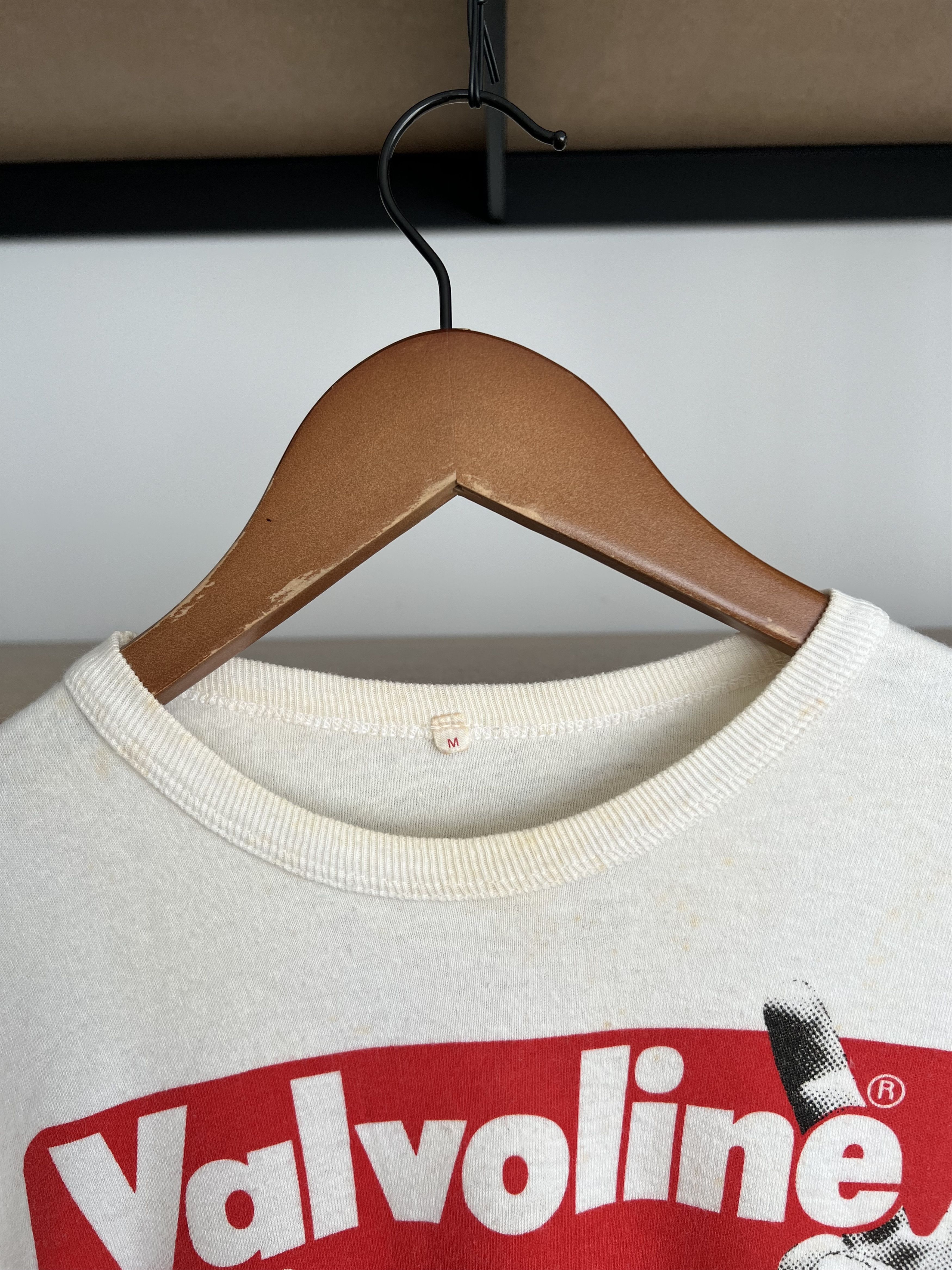 Formula 1 Vintage 70s Team Lotus Valvoline Formula 1 F1 Ringer T-shirt Size US M / EU 48-50 / 2 - 14 Thumbnail