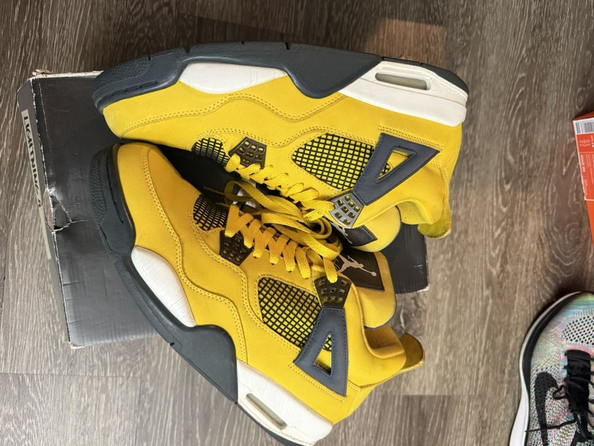 Nike ORIGINAL lightning jordan 4 Size US 10.5 / EU 43-44 - 5 Thumbnail