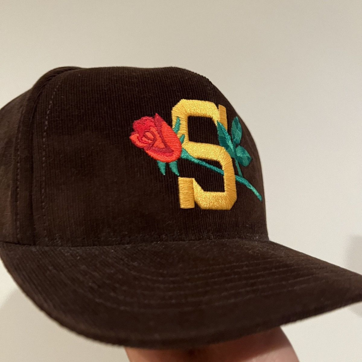 Supreme Supreme Rose S Logo SnapBack Brown Size ONE SIZE - 3 Thumbnail