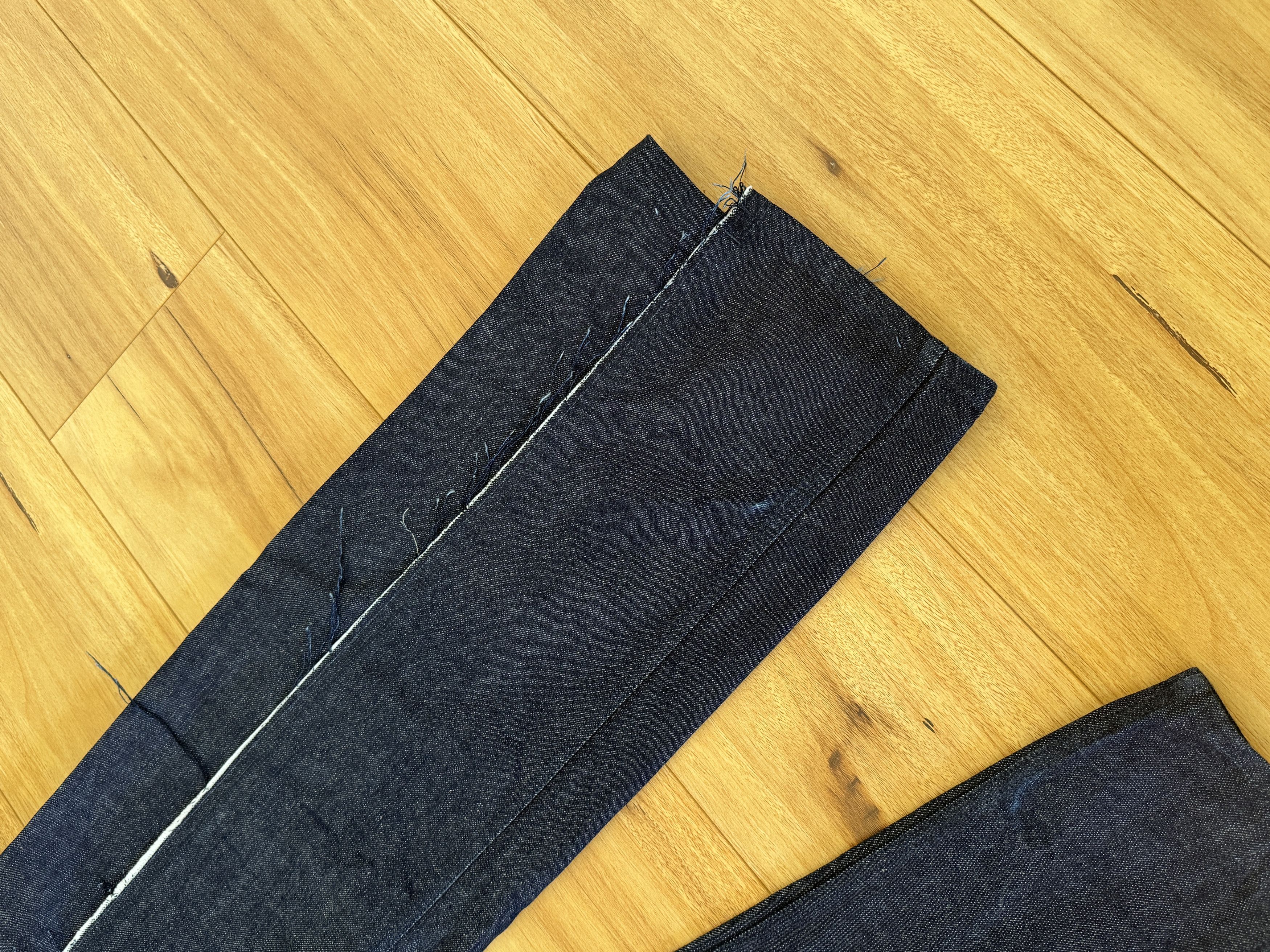 Vuja De Vuja De AMALIA STRAIGHT-LEG RAW DENIM IN INDIGO Size US 32 / EU 48 - 4 Thumbnail