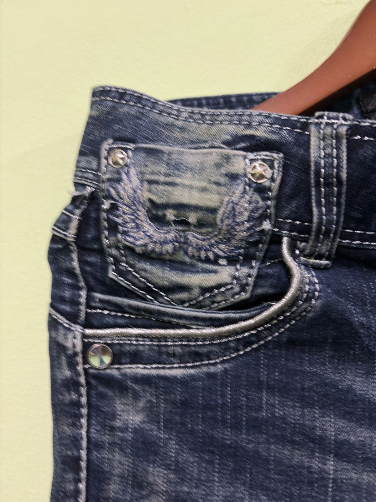 Japanese Brand Japanese Red Pepper Distressed Flared Denin Size US 32 / EU 48 - 13 Thumbnail
