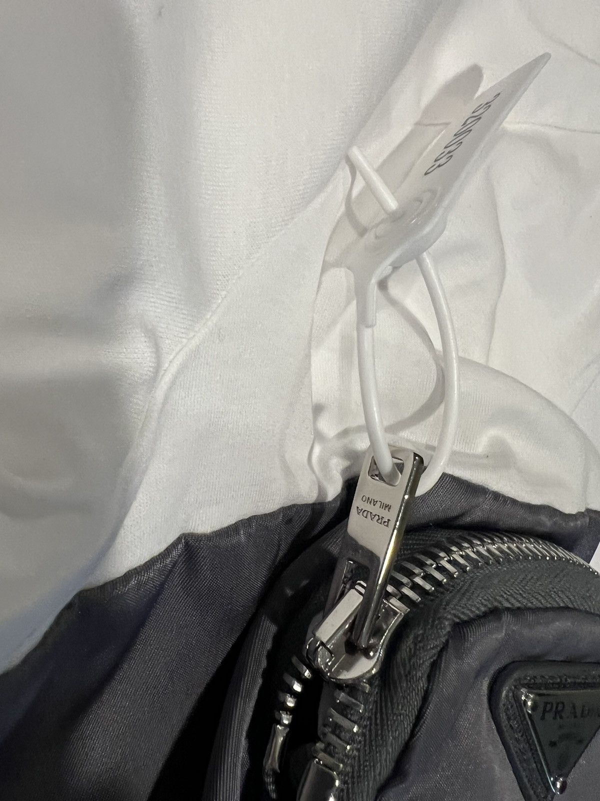 Prada Prada t shirt. M. $850 Size M / US 6-8 / IT 42-44 - 2 Thumbnail