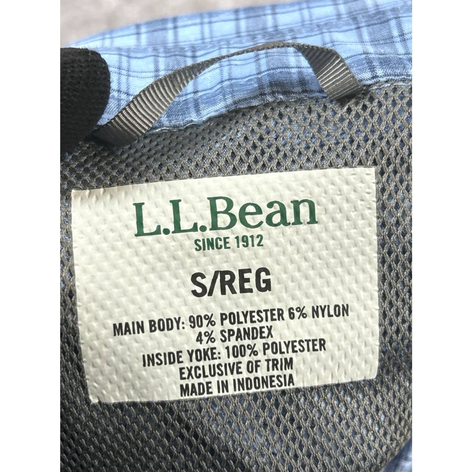 Vintage L.L.Bean Shirt Mens Small Blue Button Up Hiking Quick Dry Casual Plaid Pattern Long Sleeve Button-Up Collared Mens Regular Blue 90s? Size US S / EU 44-46 / 1 - 3 Thumbnail