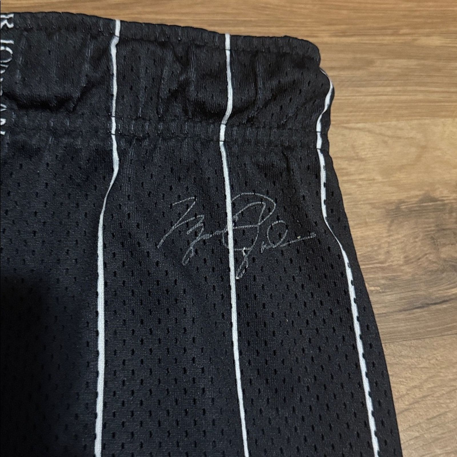 Jordan Brand Jordan Pin Stripe Mesh Tank Top Jersey Shorts Matching Set Size US M / EU 48-50 / 2 - 13 Thumbnail