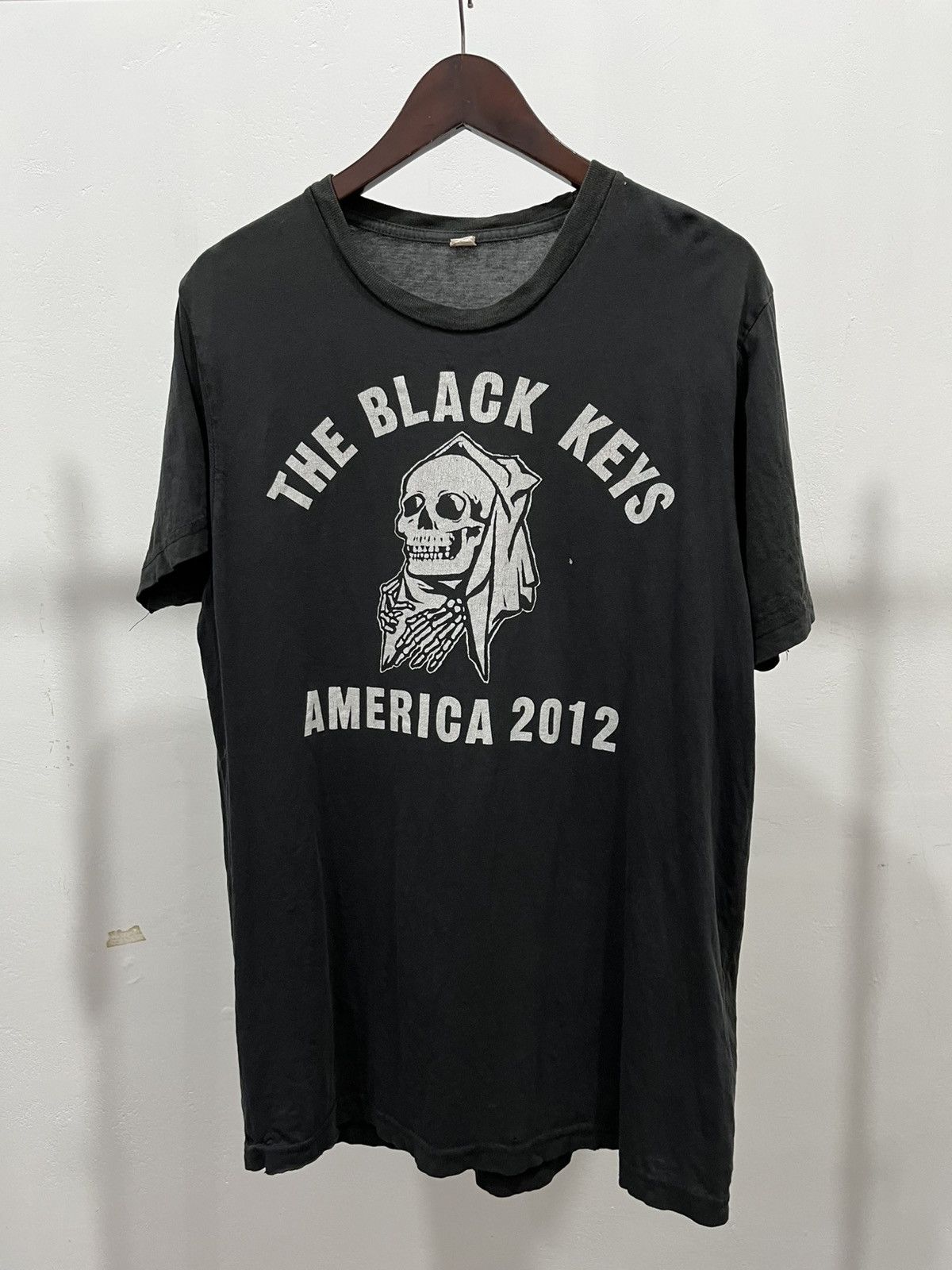 Band Tees The black keys tour 2012 Size US M / EU 48-50 / 2 - 1 Thumbnail