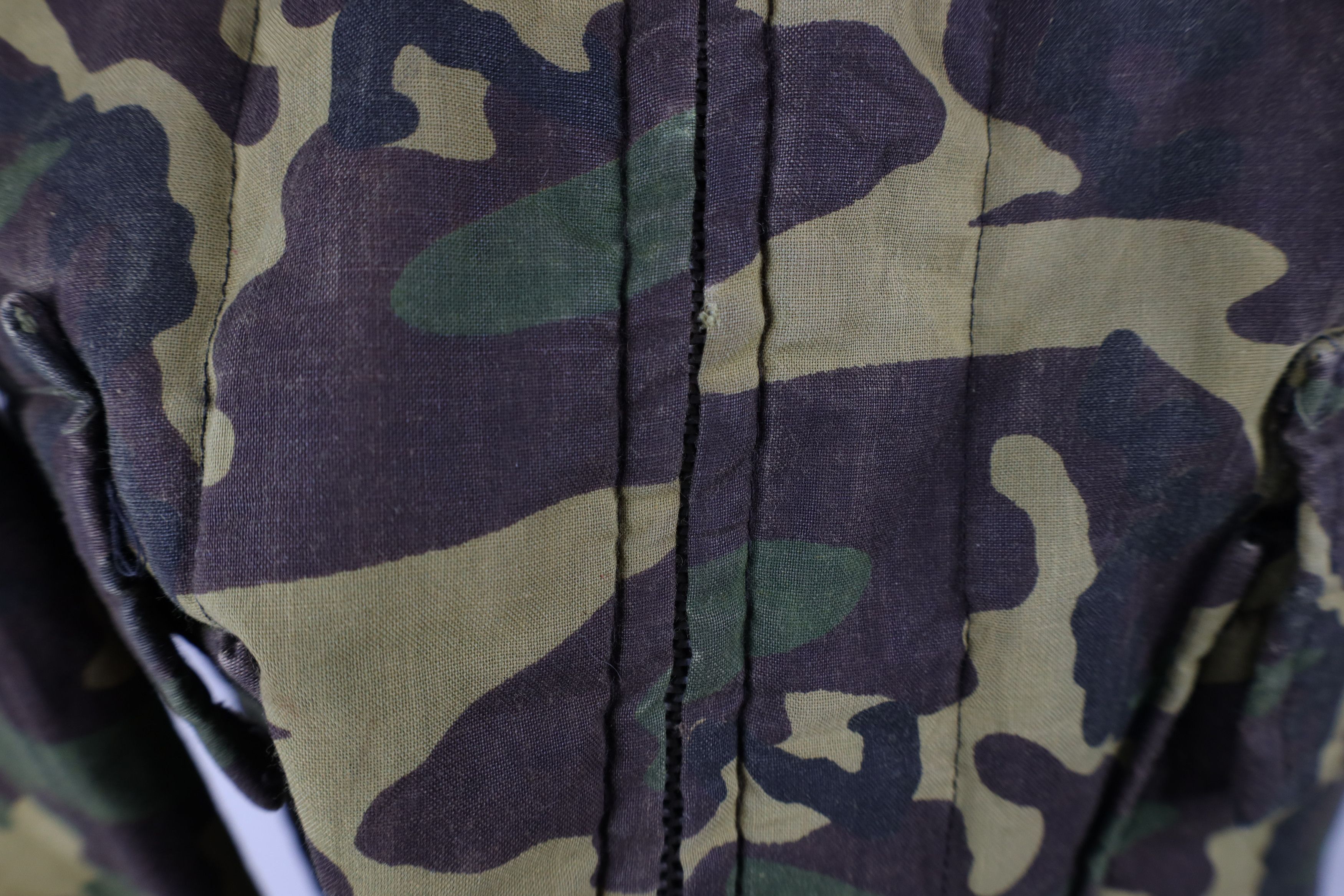 Vintage Vintage 70s Streetwear Camouflage Full Zip Jacket USA Size US L / EU 52-54 / 3 - 4 Thumbnail