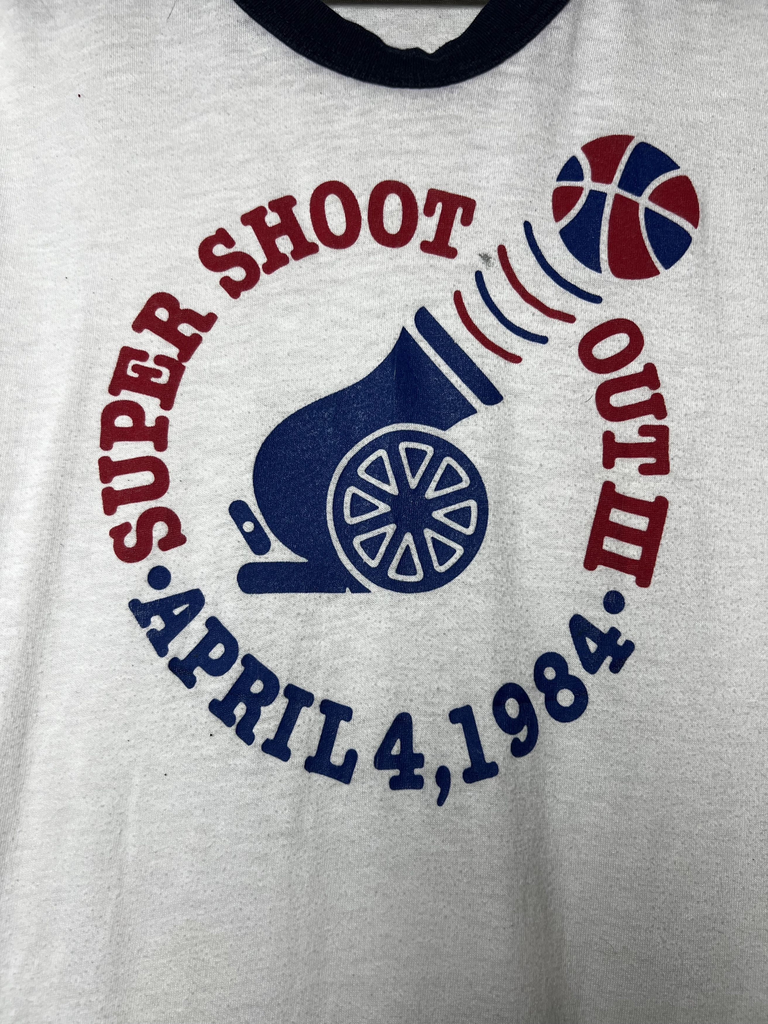 Vintage Vintage Super Shoot Out 3 - April 4, 1984 Basketball T-Shirt Size US M / EU 48-50 / 2 - 3 Thumbnail