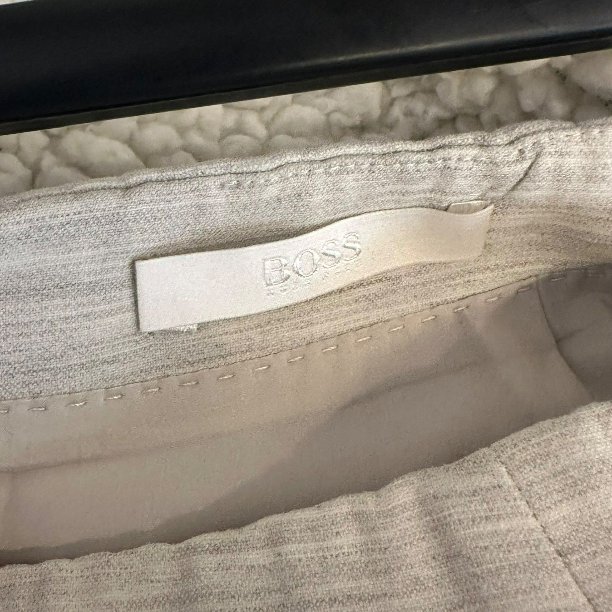 Hugo Boss Hugo Boss Women's Sz 40IT/4US Gray Suit Set With Short Sleev Size S / US 4 / IT 40 - 6 Thumbnail