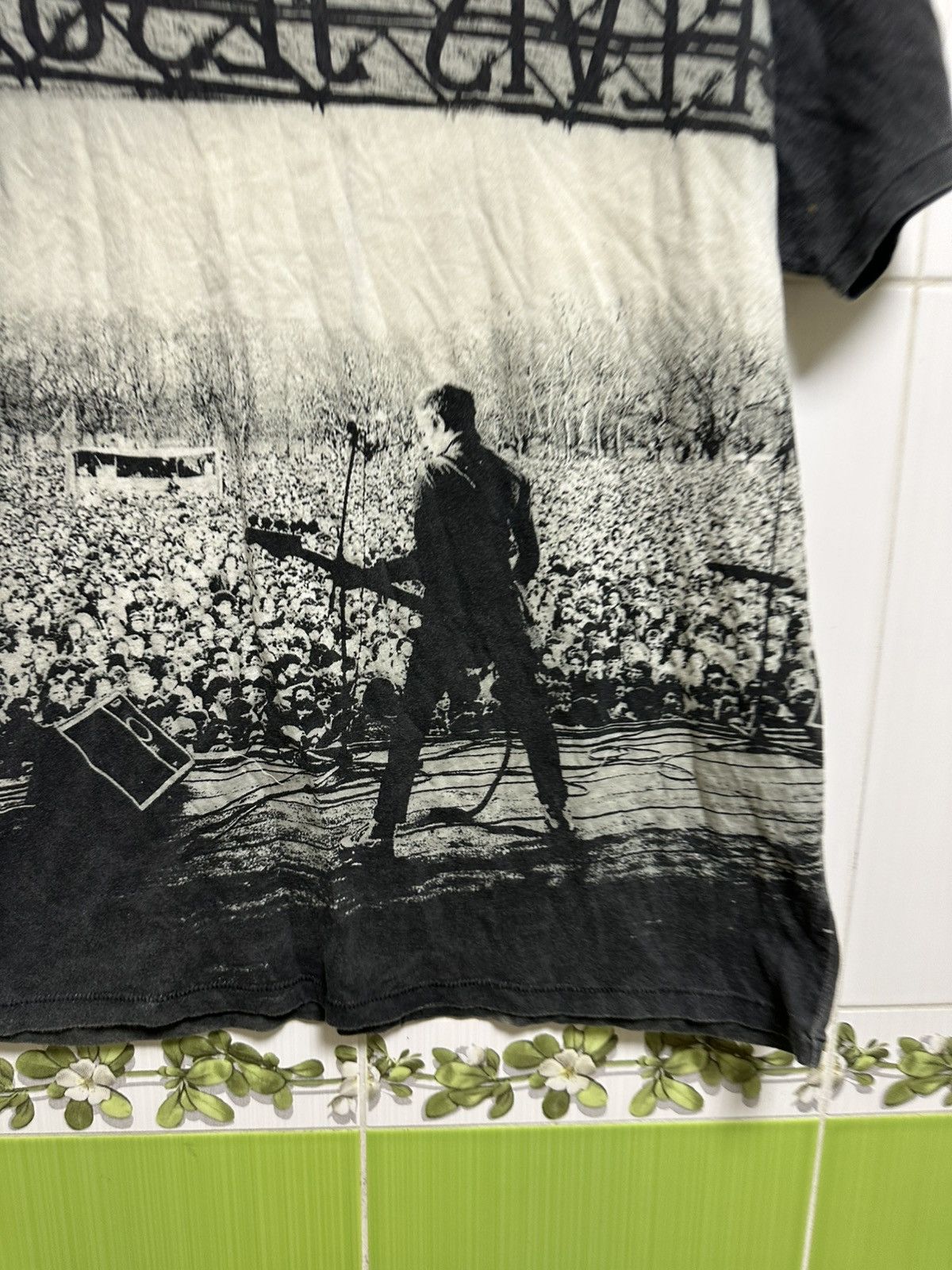 Vintage Vintage ELVIS JESUS PUNK ALLOVER FULLPRINT shirt size L Size US L / EU 52-54 / 3 - 2 Thumbnail