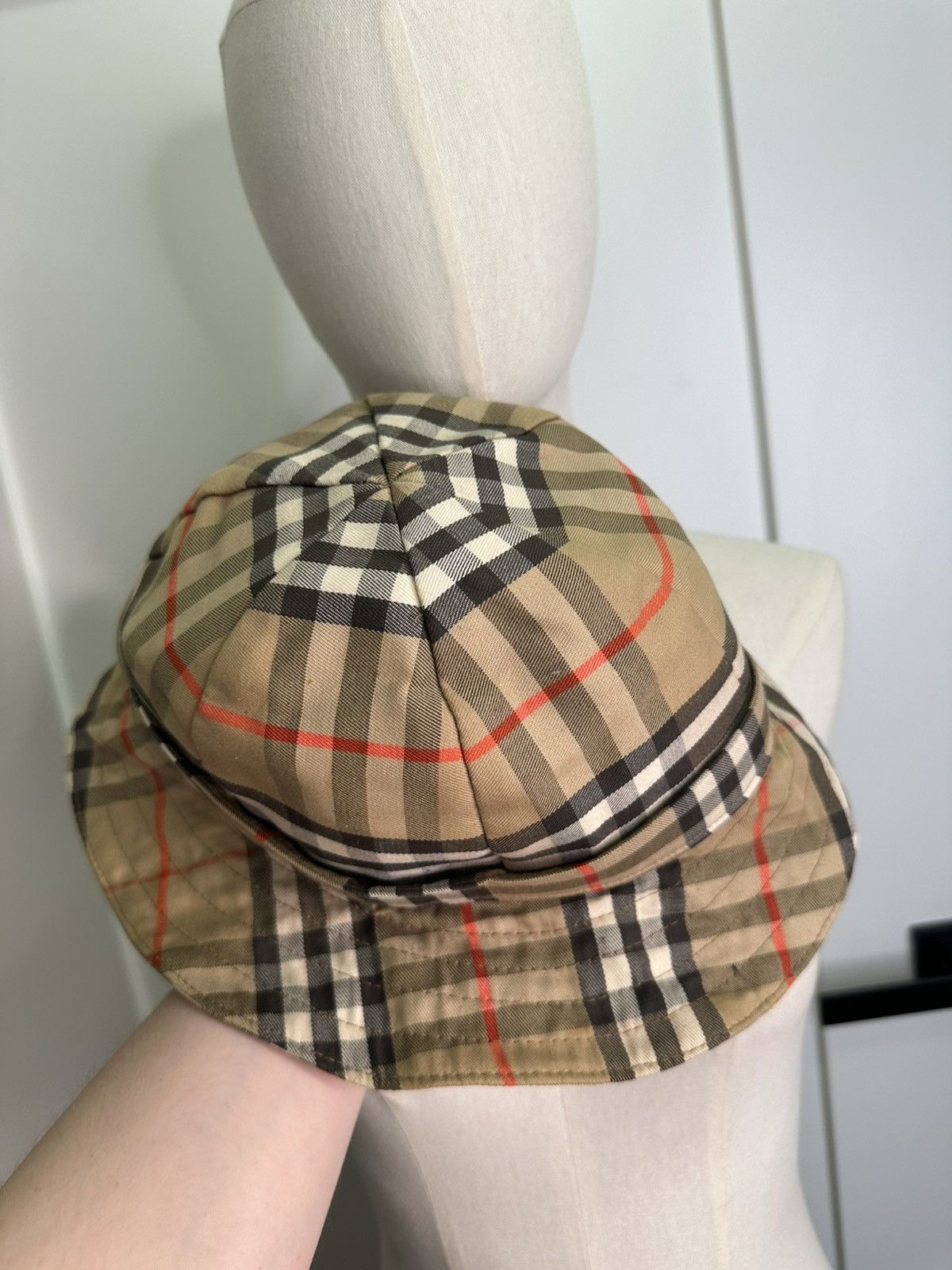 Burberry Burberry vintage checkerboard beige bucket hat Size ONE SIZE - 5 Thumbnail