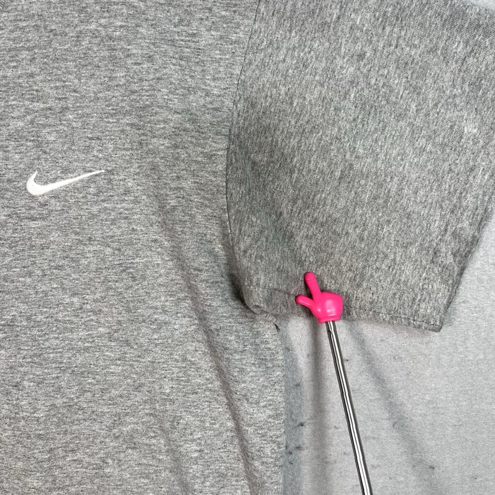 Nike VINTAGE Nike Embroidered Swoosh T Shirt Adult Medium Gray Mens Size US M / EU 48-50 / 2 - 6 Thumbnail