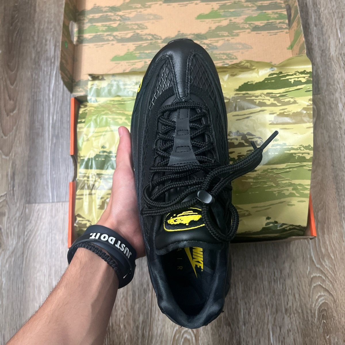 Corteiz × Nike Nike Air Max 95 Corteiz Honey Blacks size 8.5 Size US 8.5 / EU 41-42 - 2 Thumbnail