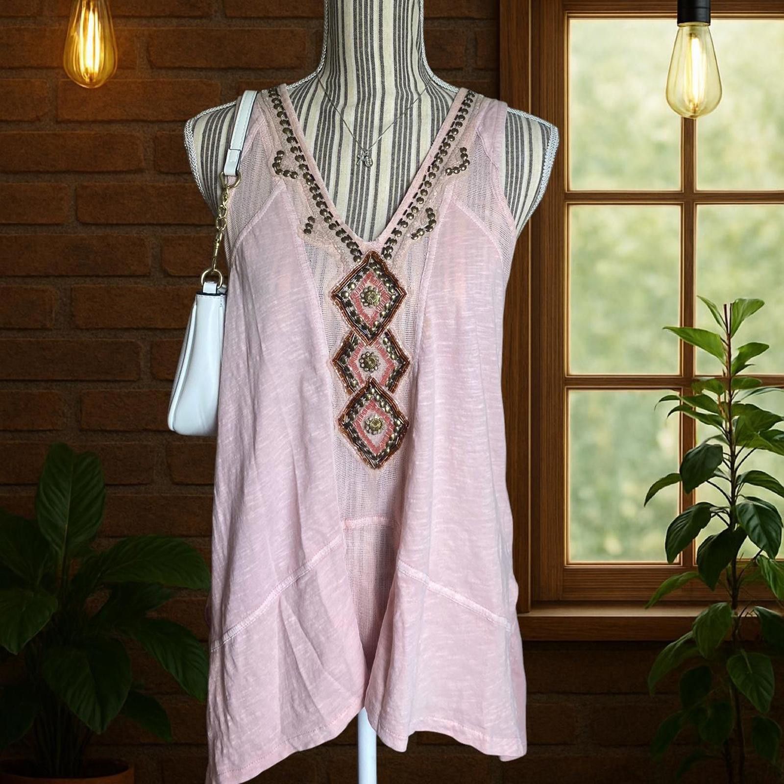 Free People Pink beaded boho top with sequence and mesh detailing Size S / US 4 / IT 40 - 1 Thumbnail