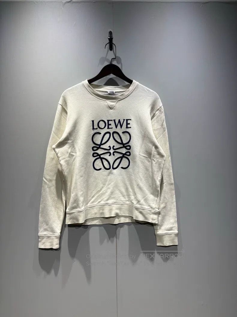 Loewe Loewe Beige Classic Embroidered Large Logo Crewneck Sweats Size L / US 10 / IT 46 - 1 Thumbnail