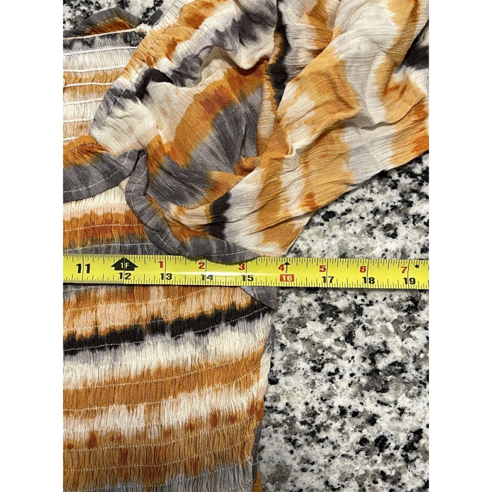 Vintage VINTAGE Andree By Unit Savannah Jane Smocked Top Serape Square Neck Sz Large New Size L / US 10 / IT 46 - 6 Thumbnail