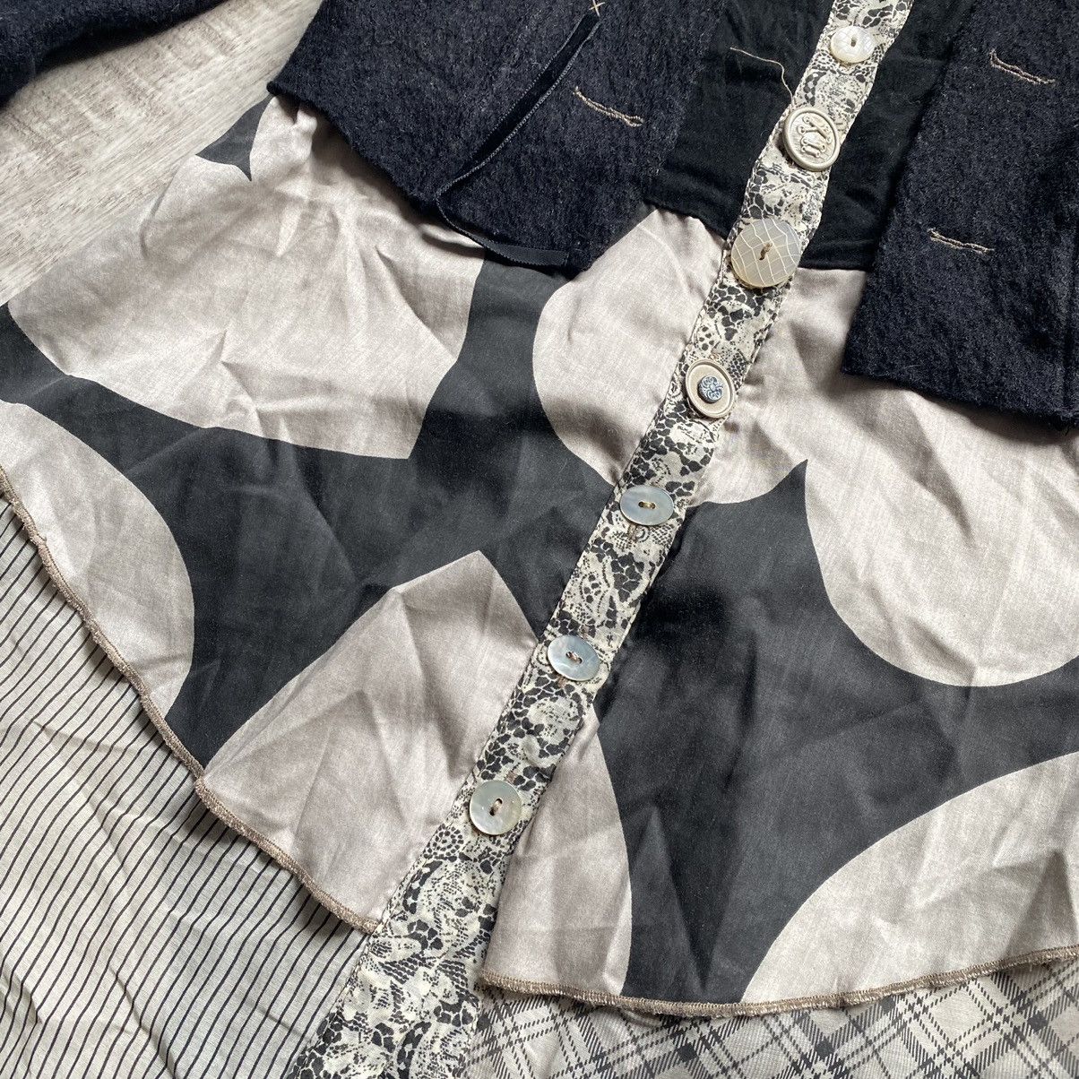 Gucci GUCCI Y2K AVANT GARDE PATCHWORK WOOL SWEATER SHIRT Size M / US 6-8 / IT 42-44 - 8 Thumbnail