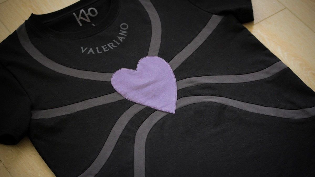 Designer Purple Heart Grey Veins Appliqué Layered T-Shirt Size US M / EU 48-50 / 2 - 6 Thumbnail