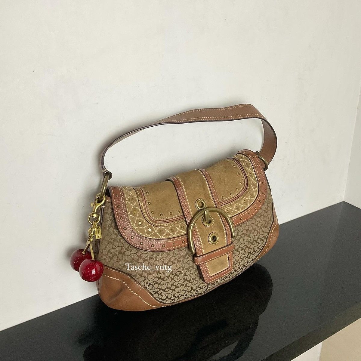 Coach Rare Coach studded shoulder soho bag Size ONE SIZE - 5 Thumbnail