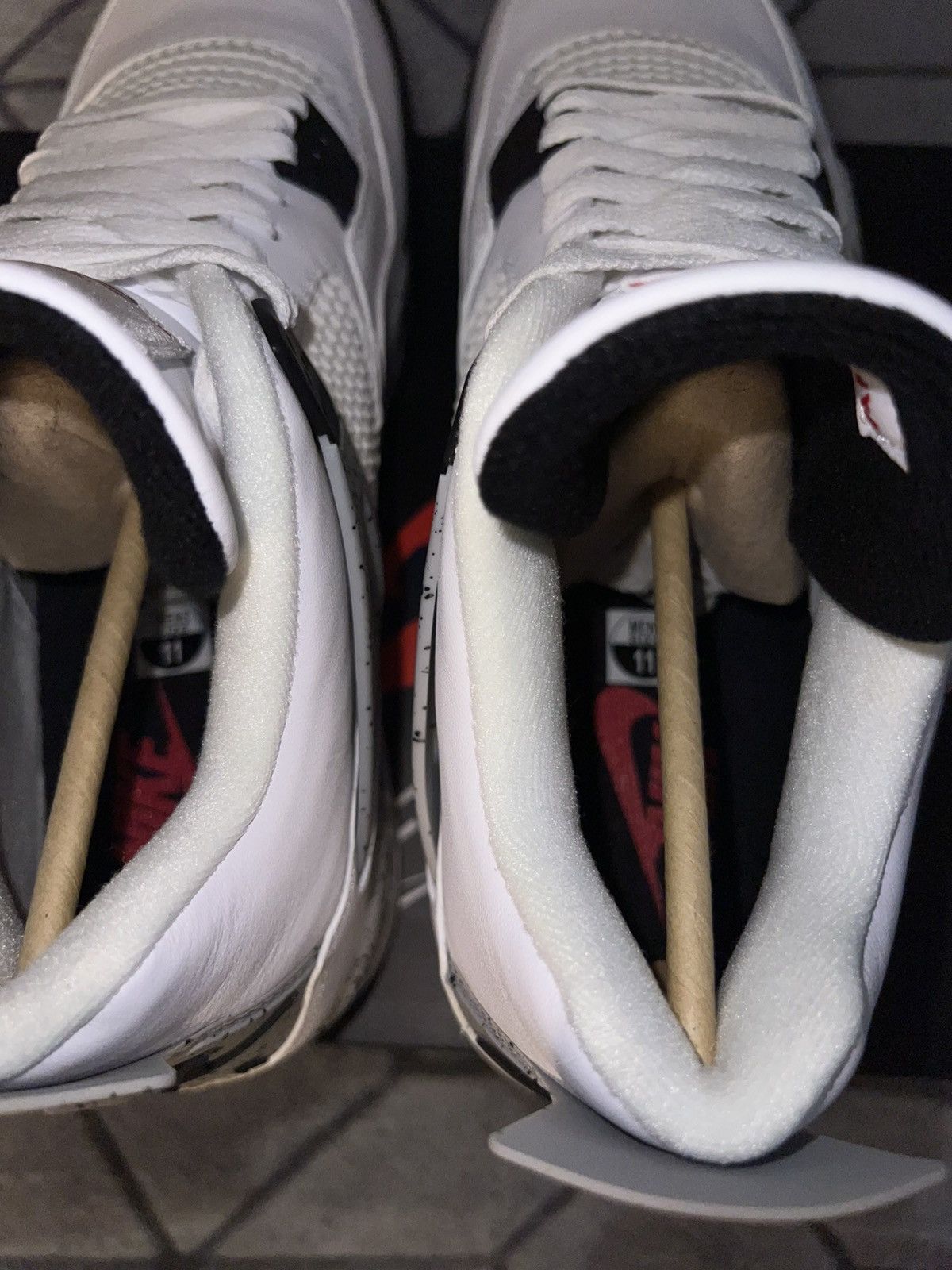Jordan Brand Jordan 4 White Cement 2016 Size 11 Size US 11 / EU 44 - 7 Thumbnail