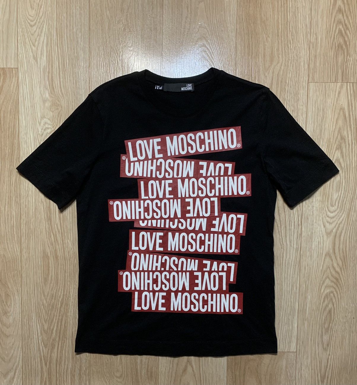 Love Moschino Love Moschino Multilogo T-Shirt Size M / US 6-8 / IT 42-44 - 1 Thumbnail