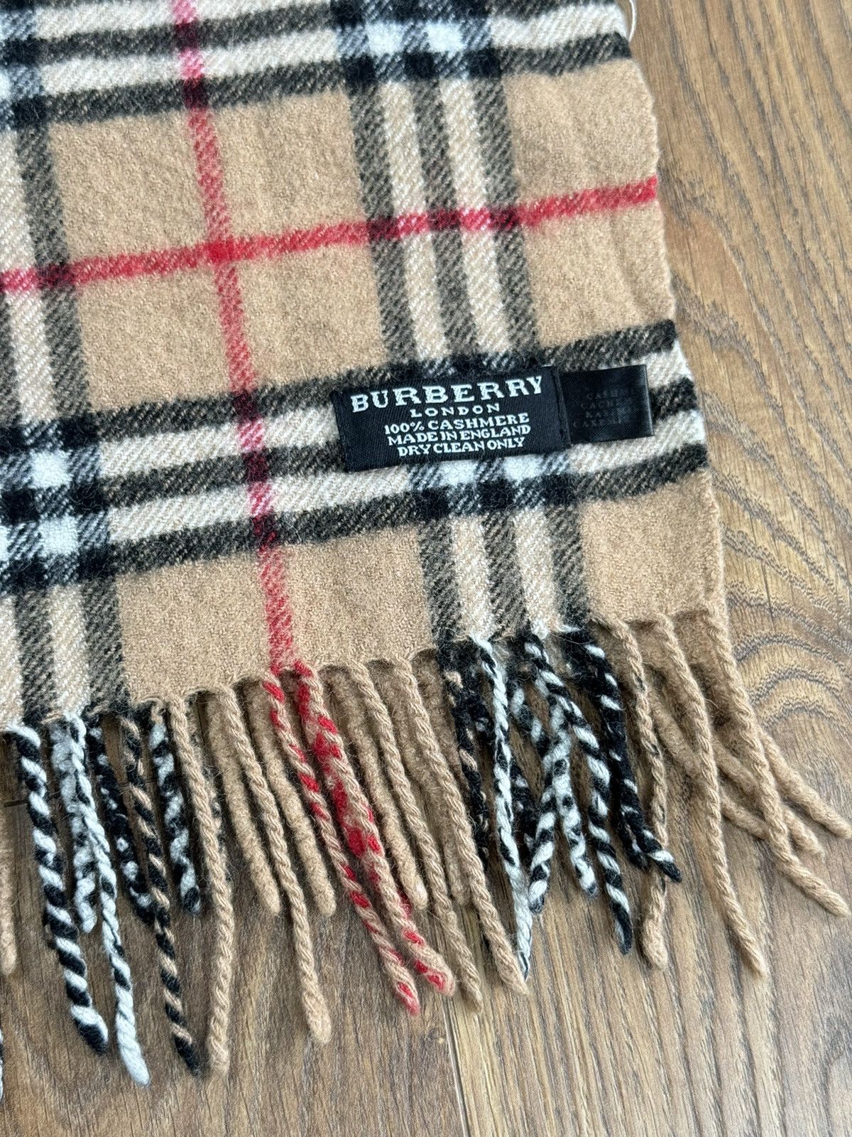 Burberry Vintage cashmere scarf Burberry’s 90s original luxury item Size ONE SIZE - 2 Thumbnail