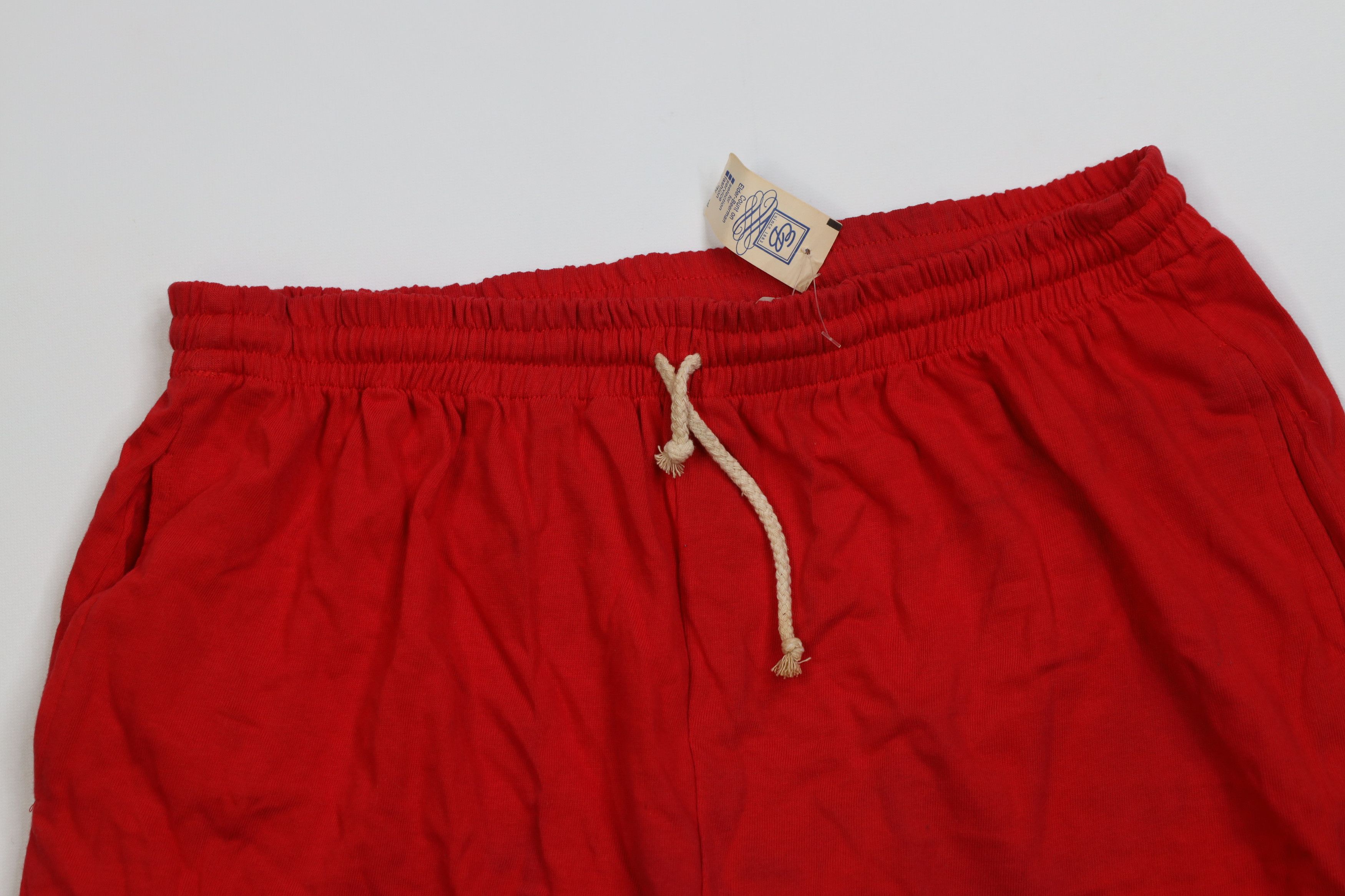 Vintage Deadstock Vintage 90s Streetwear Above Knee Shorts Red Size US 34 / EU 50 - 2 Thumbnail