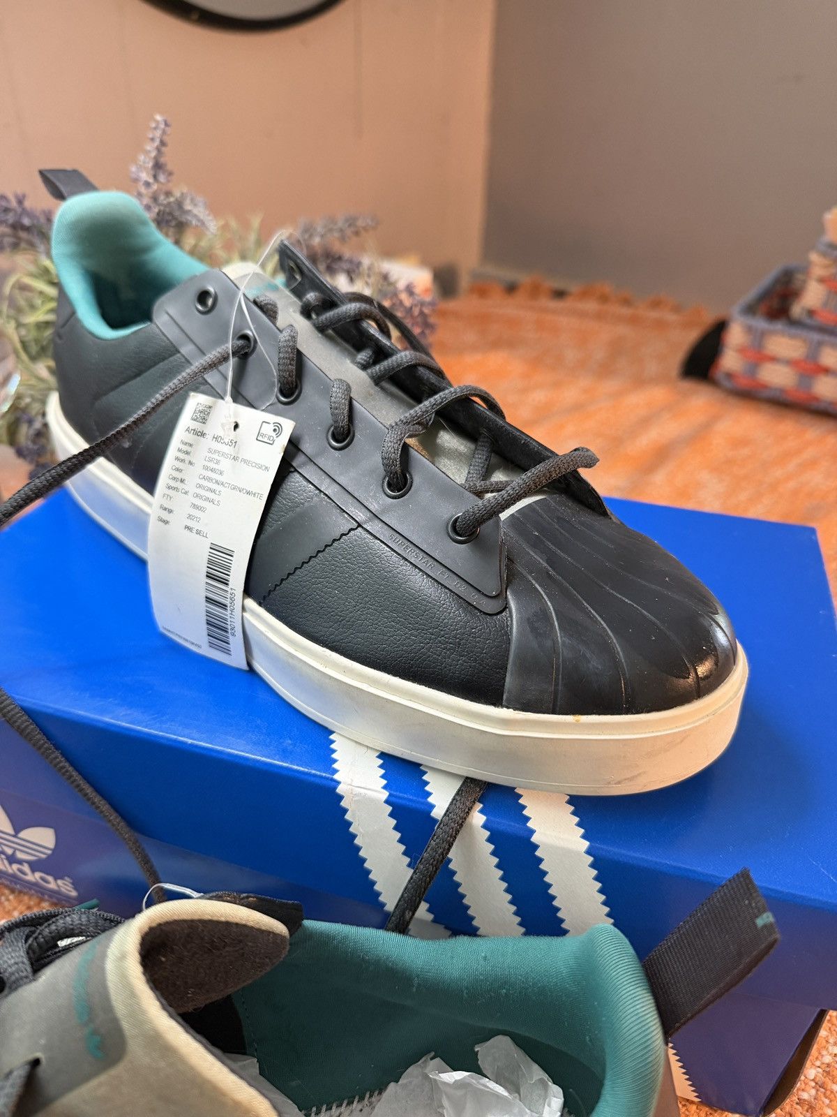 Adidas Samples Black Adidas Superstar D2 size 9 New Size US 9 / EU 42 - 2 Thumbnail