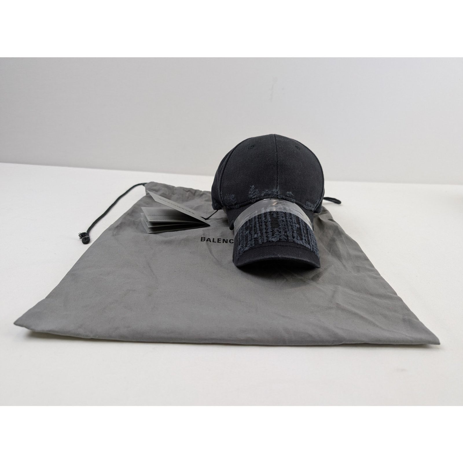 Balenciaga o1rshd1 Size: S / Men's Backwards Hat / Cap in Black Size ONE SIZE - 13 Thumbnail
