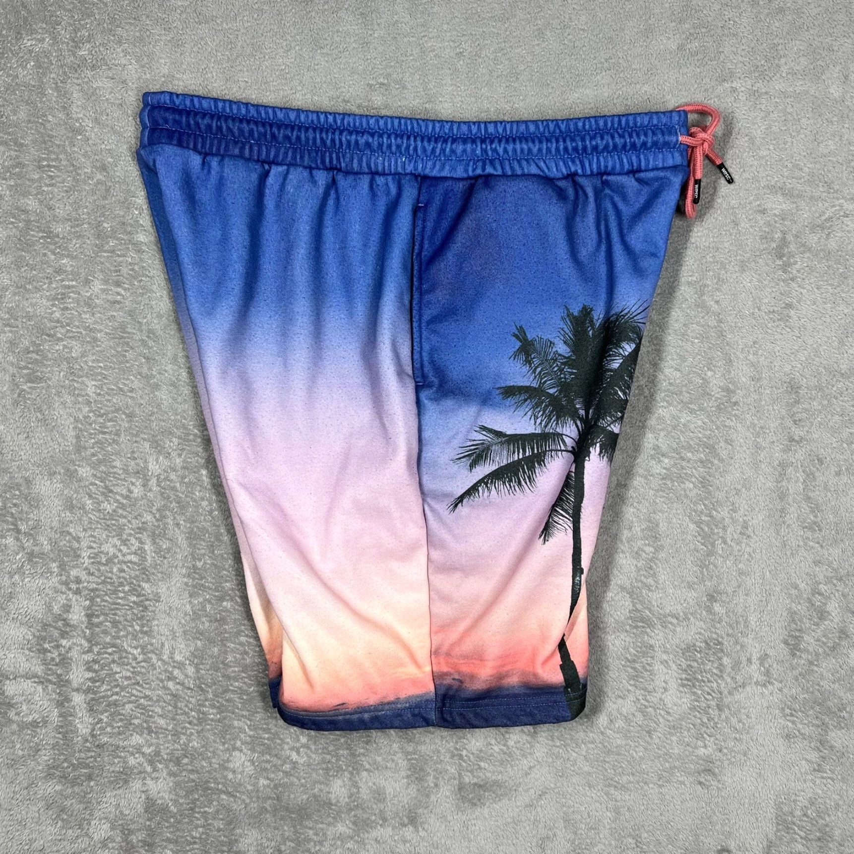 WeSC WeSC Men's Sweat Shorts XL Palm Print Sunset Blue Orange Pink Gradient Poly Athletic Shorts Pockets Drawstring Size US 36 / EU 52 - 7 Thumbnail
