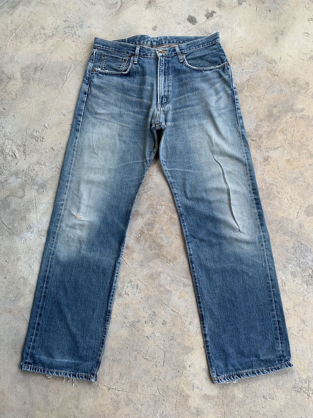 image of 505 Baggy Selvedge Distressed Denim in Blue, Men's (Size 36)