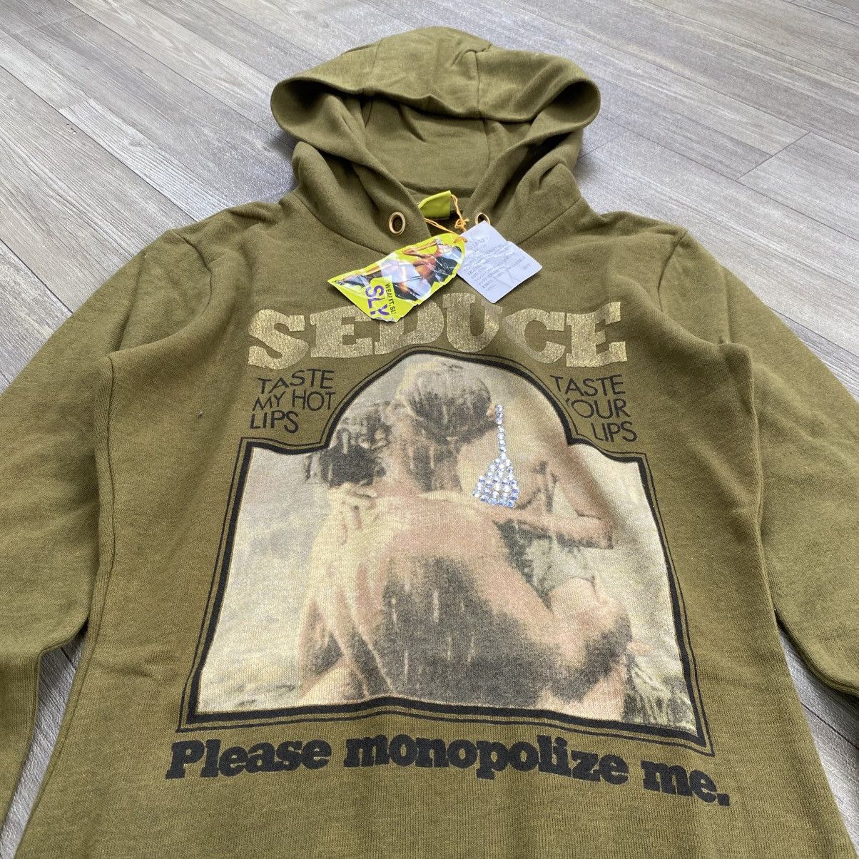 Japanese Brand 2000s Sly Seduce Please Monopolize Me Porn Graphic Hoodie Size M / US 6-8 / IT 42-44 - 3 Thumbnail