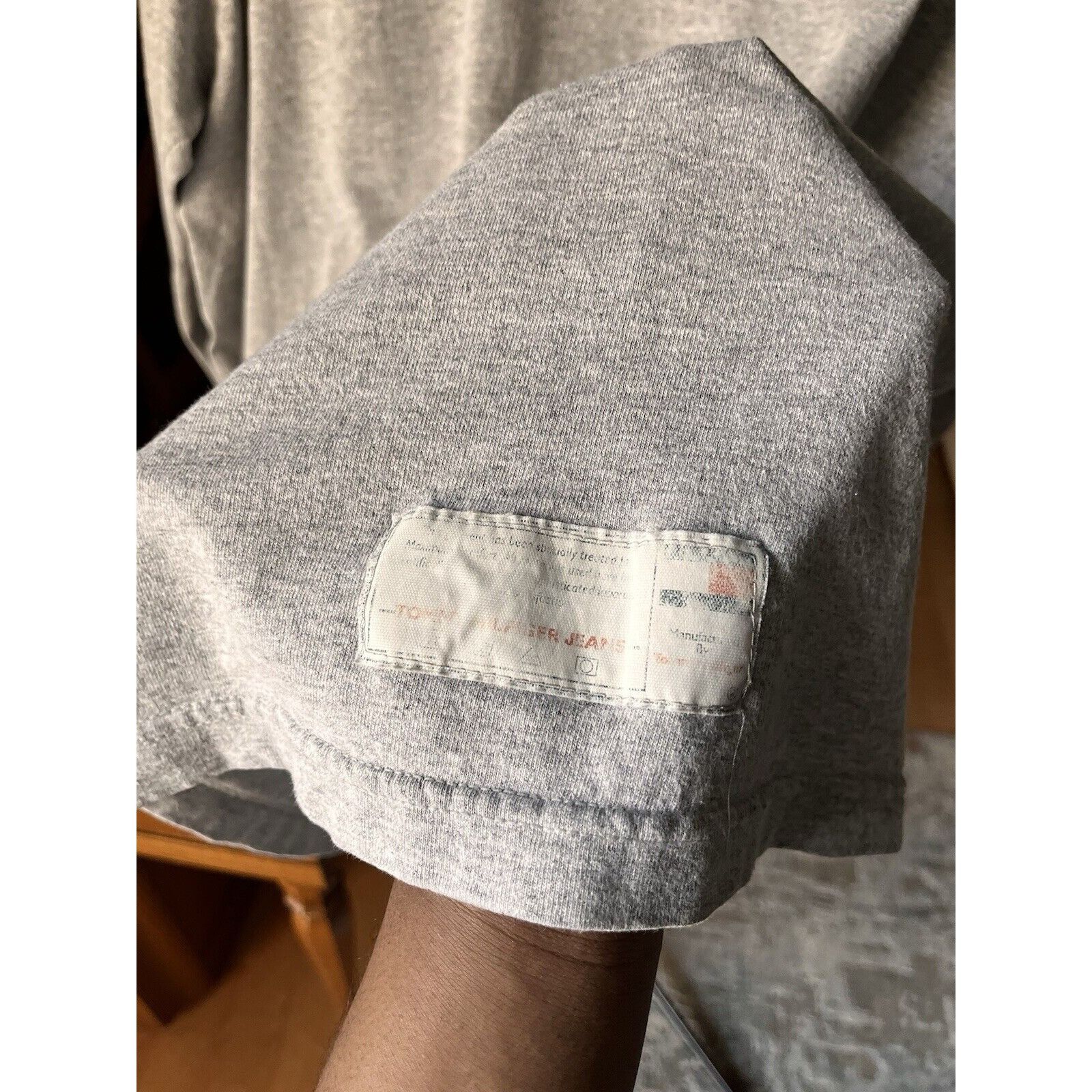 Tommy Hilfiger VINTAGE TOMMY HILFIGER TOMMY JEANS GREY LONG SLEEVE T SHIRT Size US XL / EU 56 / 4 - 3 Thumbnail