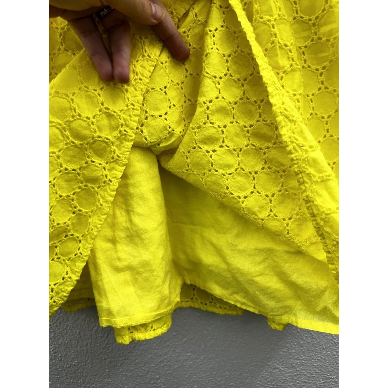 Old Navy Old Navy Dress Womens Eyelet Embroidered Yellow Sleeveless Short A-Line 4 Womens Size S / US 4 / IT 40 - 3 Thumbnail