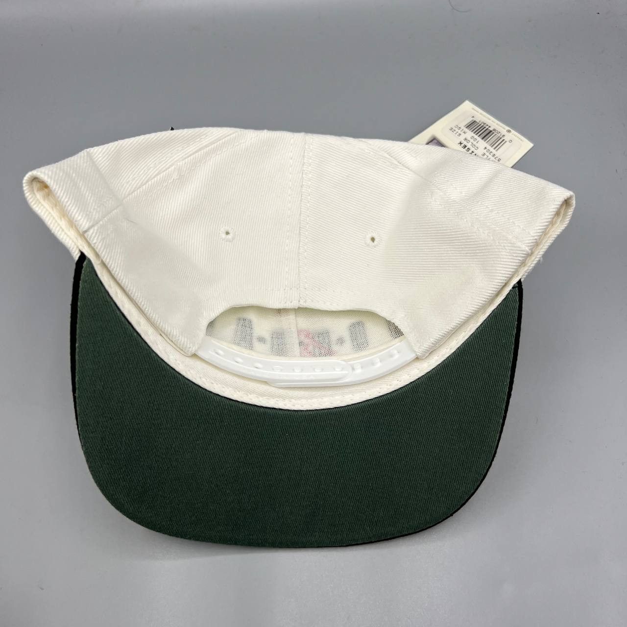 Nike Vintage Air Jordan Hat Men Nike Snap Back Cap with Signature Size ONE SIZE - 6 Thumbnail