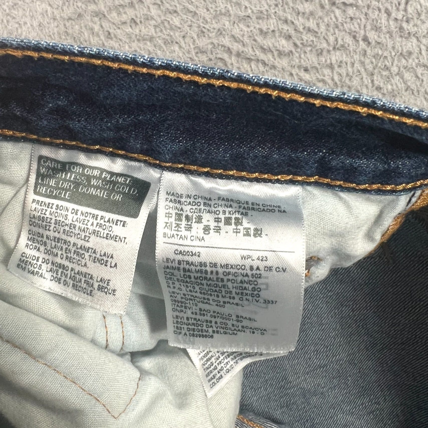 Levi's Levi's Womens Jeans 27 501 Taper Crop Dark Wash Blue Regular Fit 90s Style Size 27" / US 4 / IT 40 - 6 Thumbnail