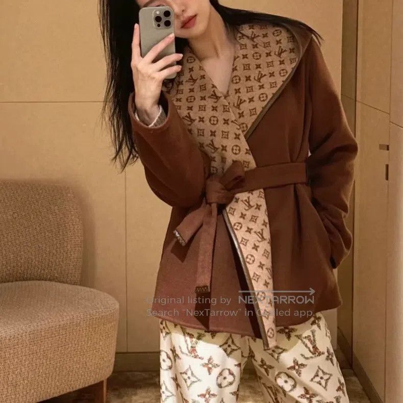 Louis Vuitton Louis Vuitton FW24 wrap-around belted cropped cashmere coa Size XS / US 0-2 / IT 36-38 - 3 Thumbnail