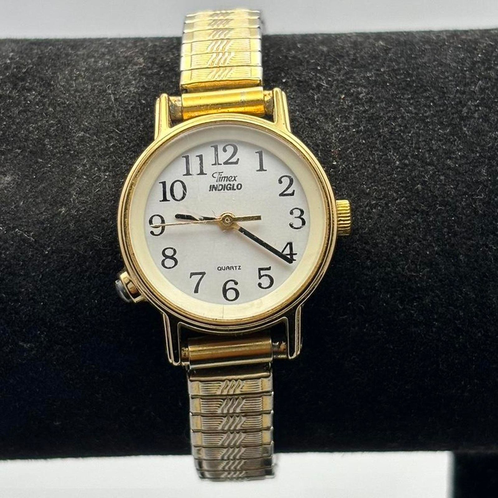 Timex Vintage gold timex watch Size ONE SIZE - 1 Thumbnail