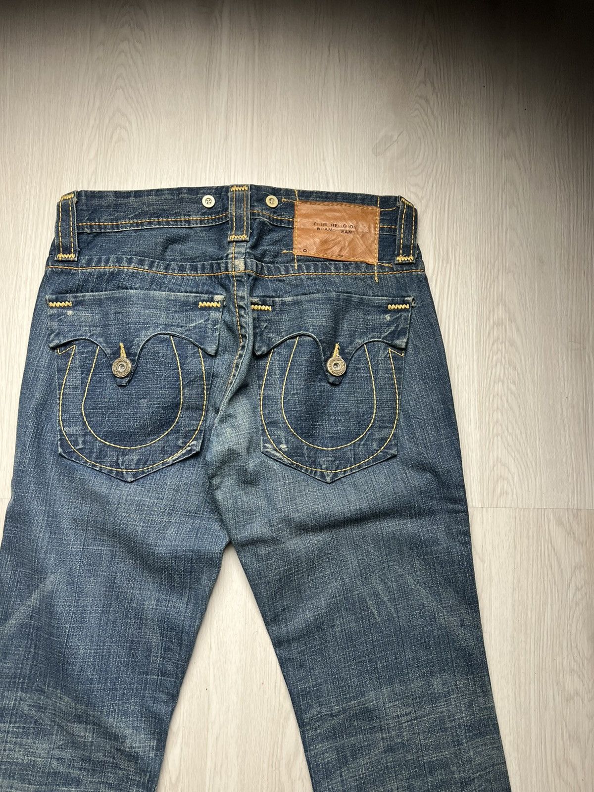 True Religion Flared True Religion Mix Leather Bootcut Jeans Size US 32 / EU 48 - 3 Thumbnail
