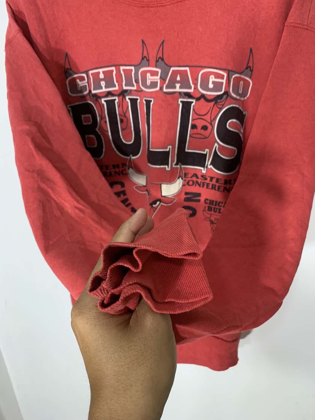 NBA × Vintage Vintage Sun faded NBA Chicago Bulls sweatshirt Size US L / EU 52-54 / 3 - 6 Thumbnail