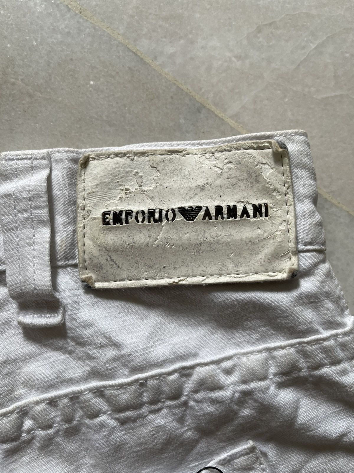 Emporio Armani Emporio Armani Metal Emblem Pocket White Denim Jeans 96 Size US 36 / EU 52 - 13 Thumbnail