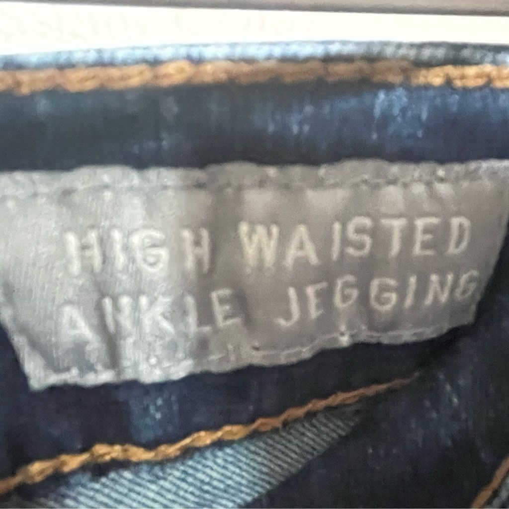 Aeropostale AEROPOSTALE Floral Embroidered Jeans Women’s Size 0. Size 25" / US 0 / IT 36 - 5 Thumbnail
